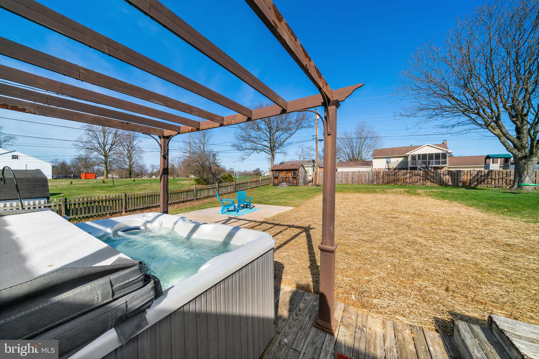 VAN LEAR MANOR - Residential