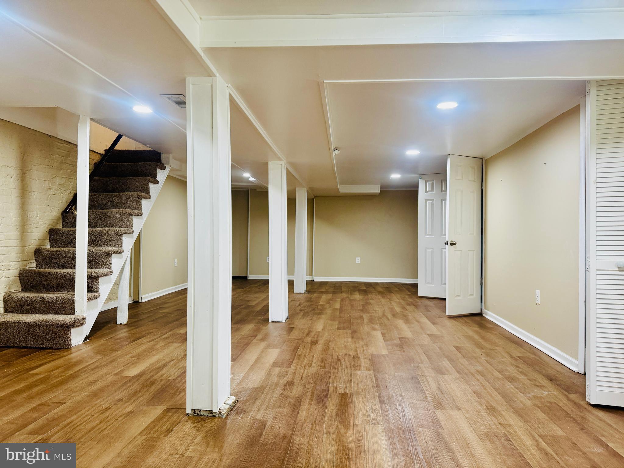WAVERLY - Residential Lease