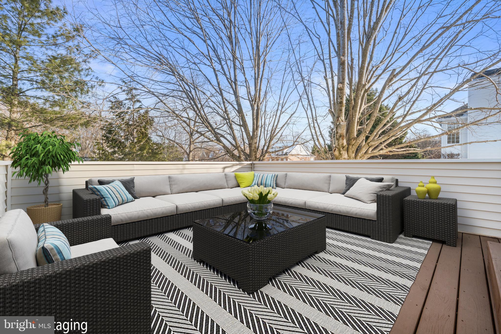 THE BOLTONS - Residential