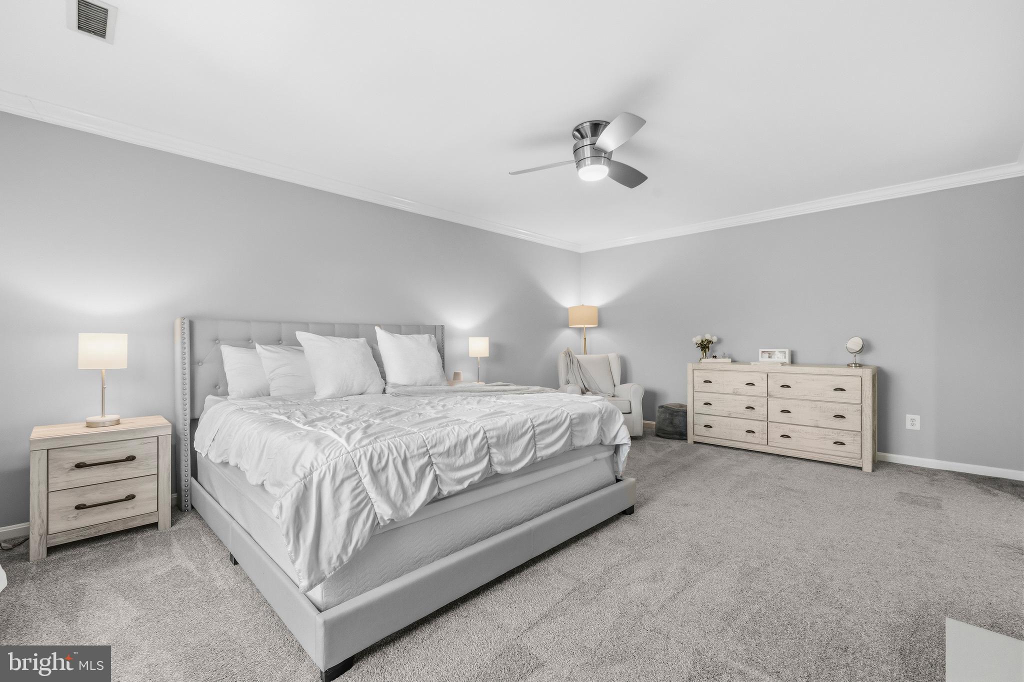 THE BOLTONS - Residential