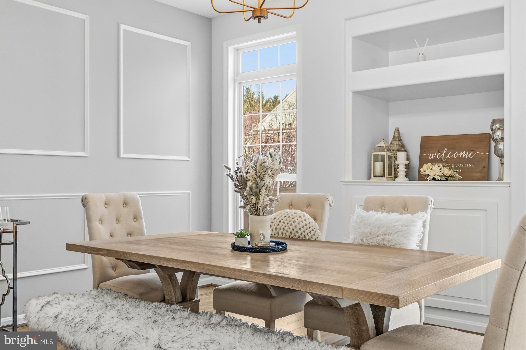 THE BOLTONS - Residential