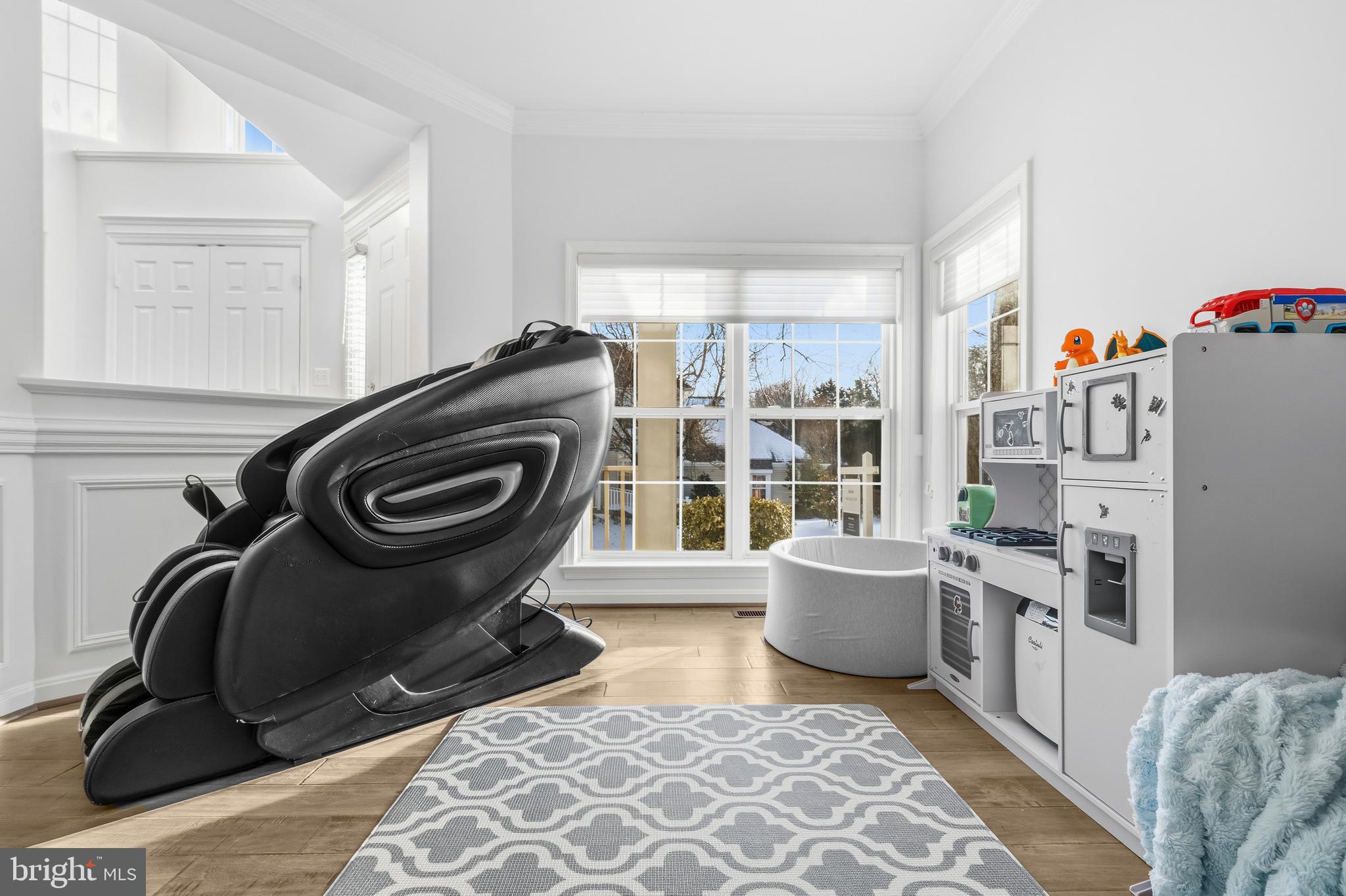 THE BOLTONS - Residential