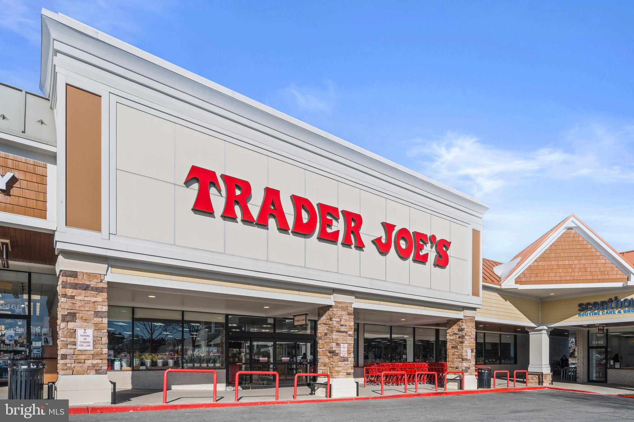 THE BOLTONS - Residential