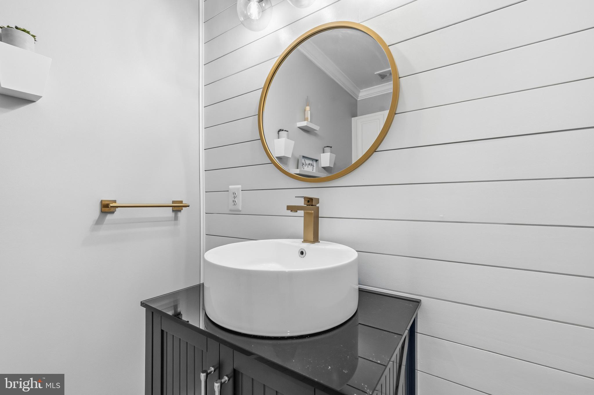 THE BOLTONS - Residential