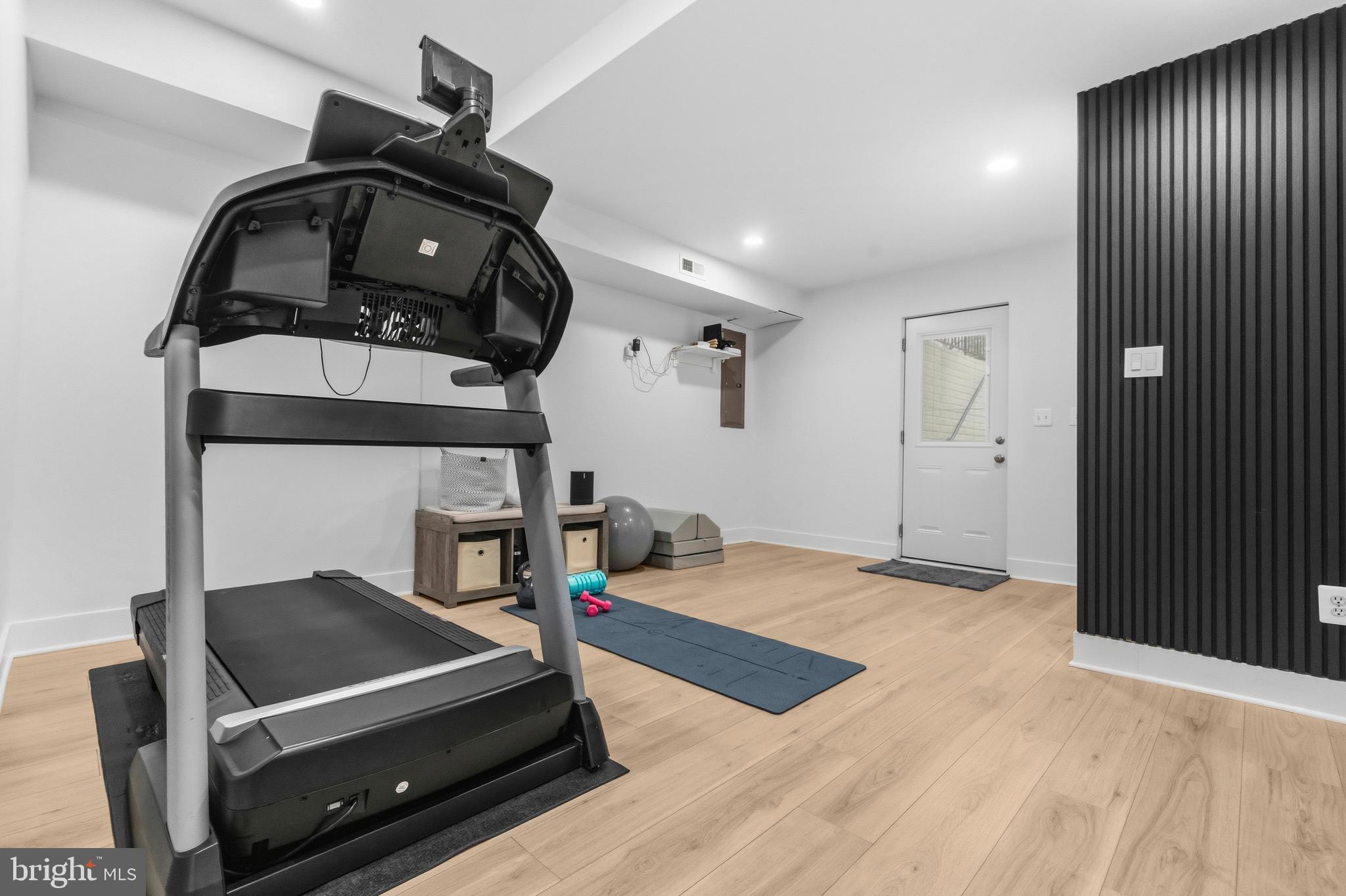 THE BOLTONS - Residential