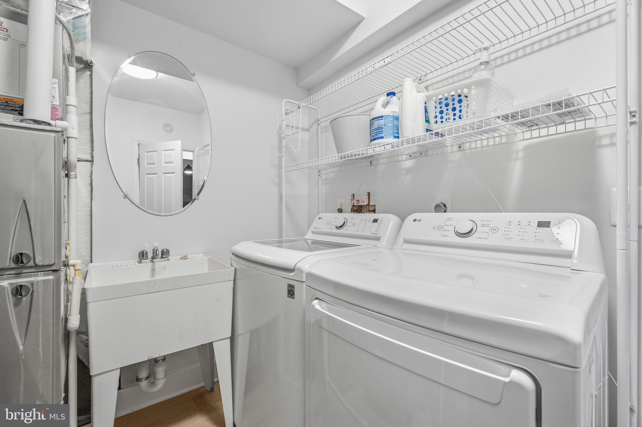 THE BOLTONS - Residential