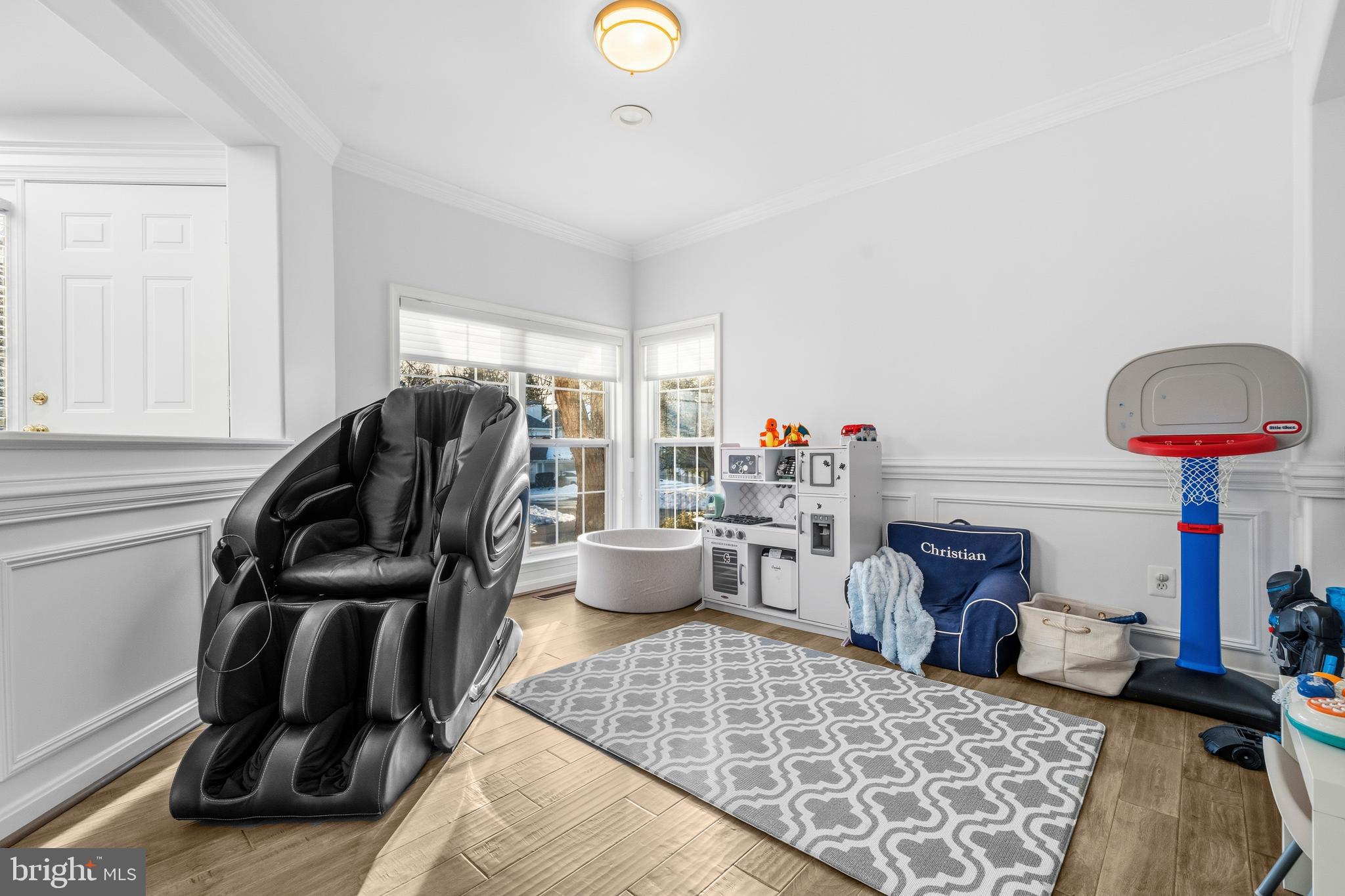 THE BOLTONS - Residential