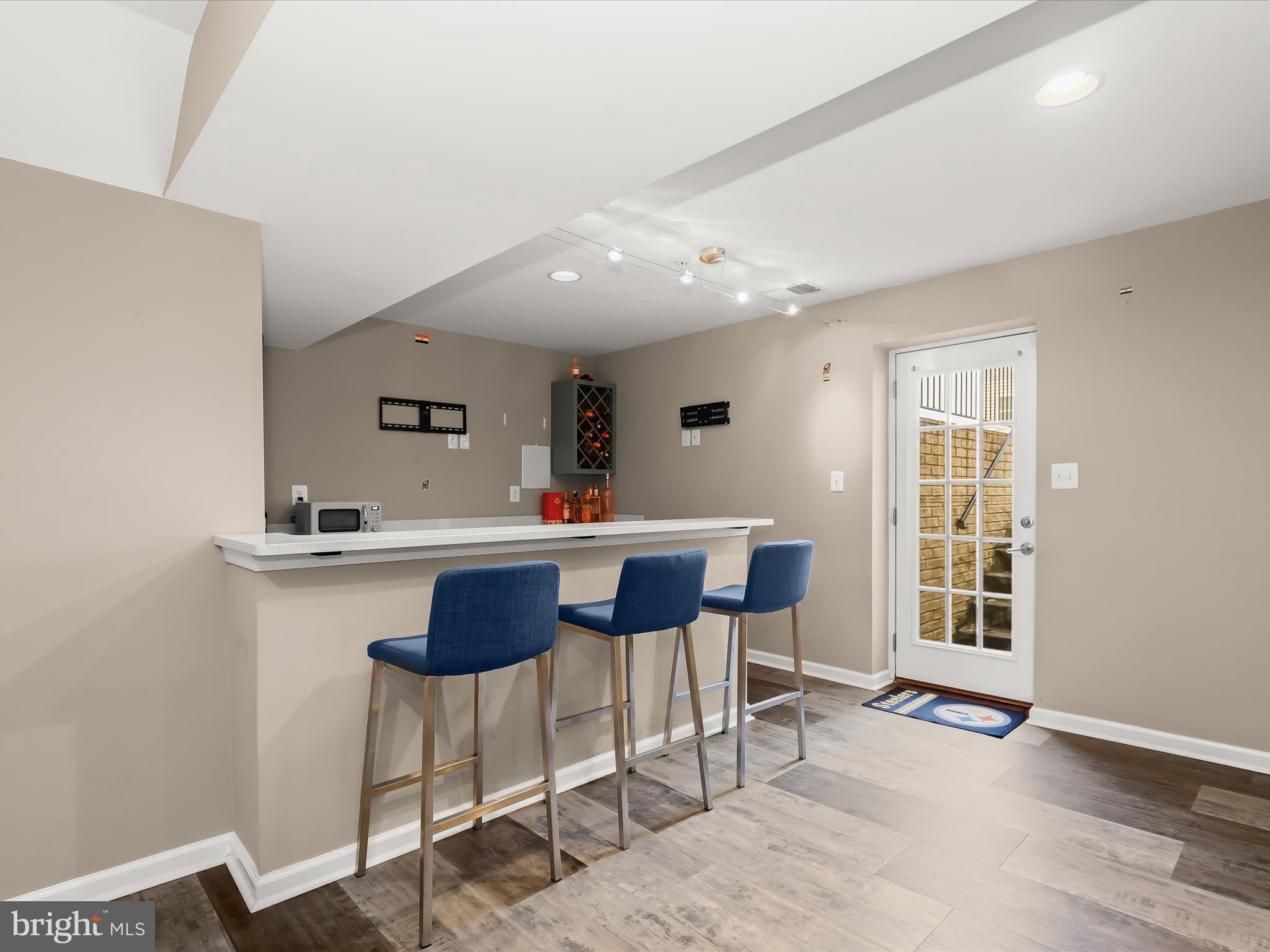 WINDLASS OVERLOOK - Residential Lease