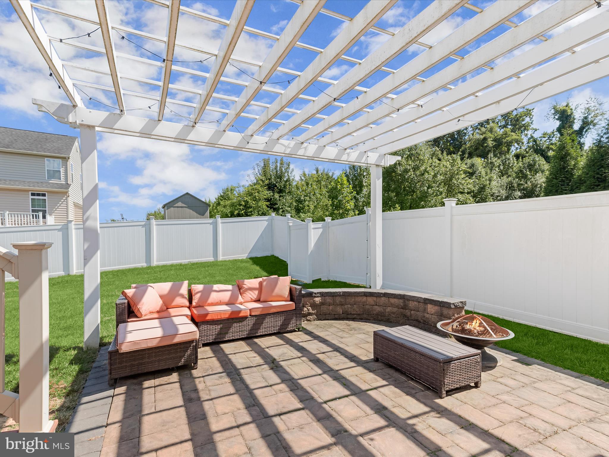 WINDLASS OVERLOOK - Residential Lease