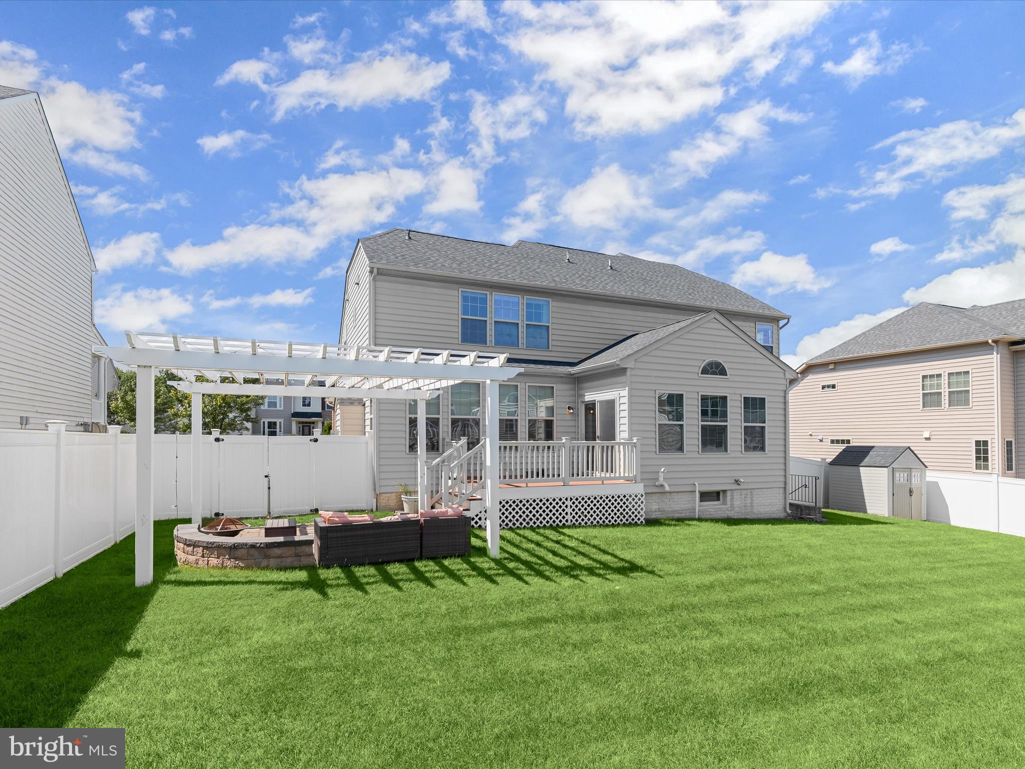 WINDLASS OVERLOOK - Residential Lease