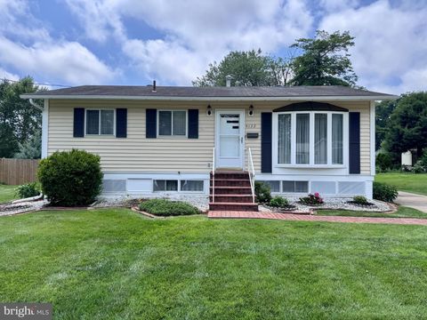 Photo of 4132 Locust Lane, FAIRFAX, VA 22030 (MLS # VAFC2008656)