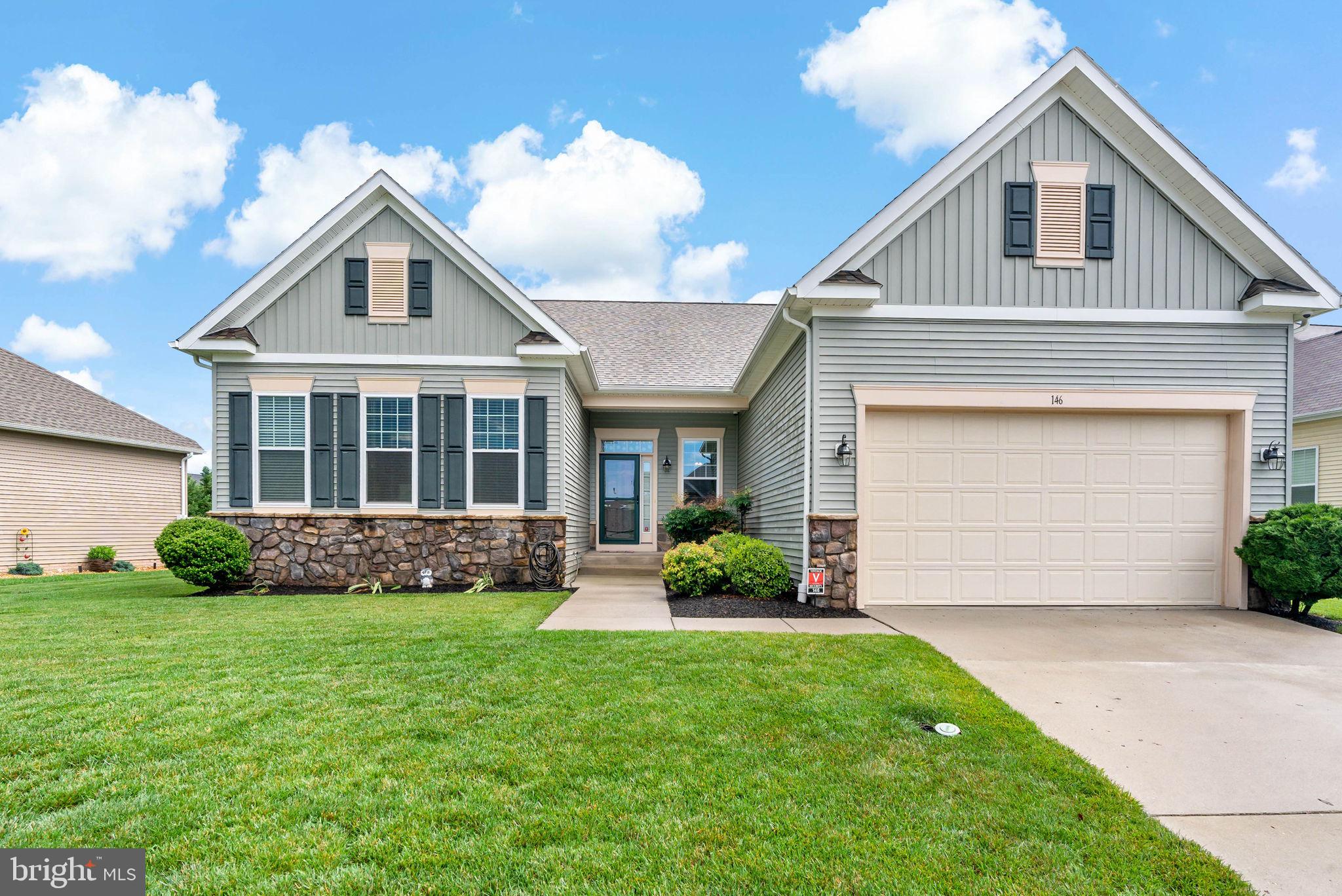 ARCADIA SPRINGS - Residential