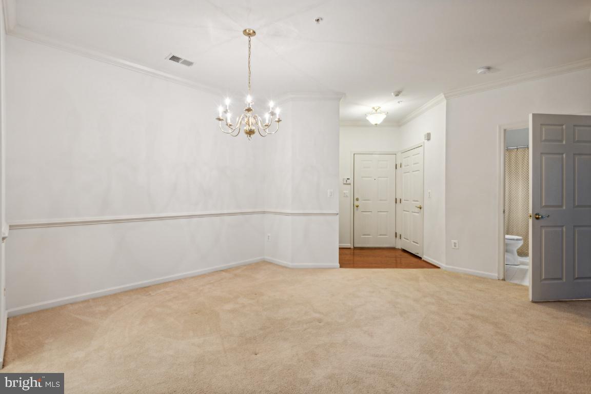 THE COURTS AT REGENT PARK - Residential