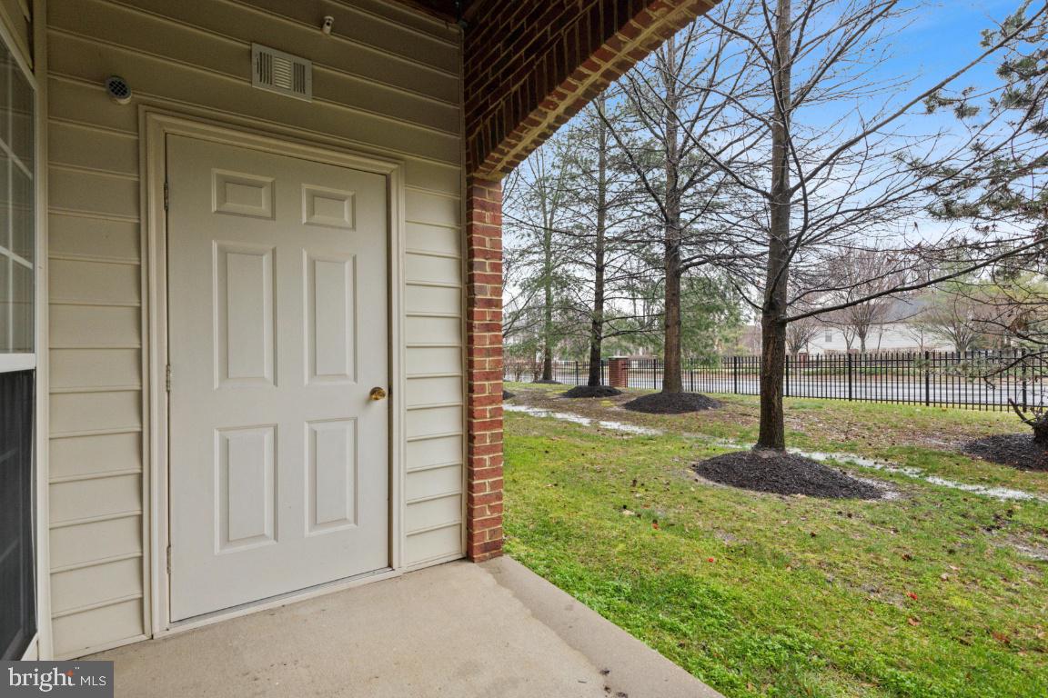 THE COURTS AT REGENT PARK - Residential
