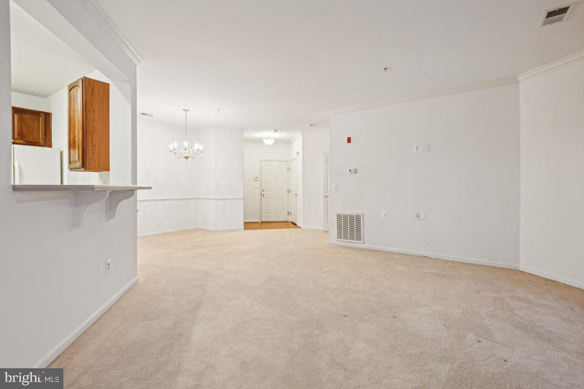 THE COURTS AT REGENT PARK - Residential