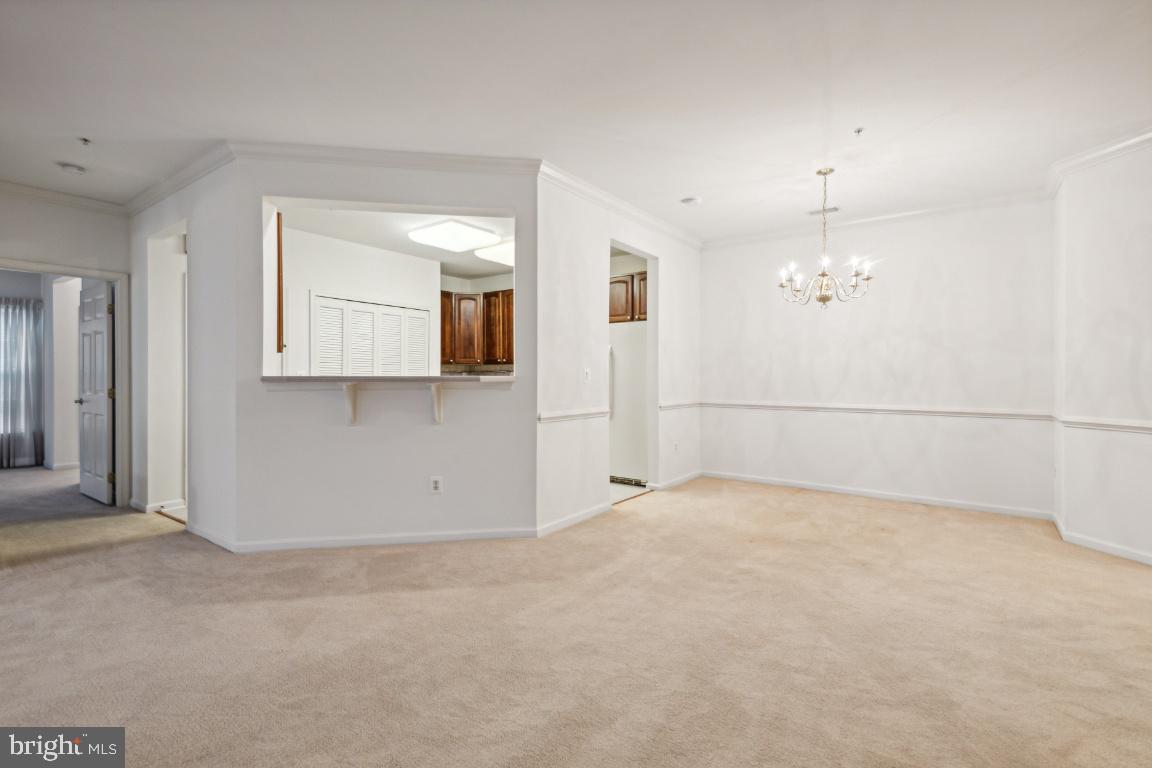 THE COURTS AT REGENT PARK - Residential