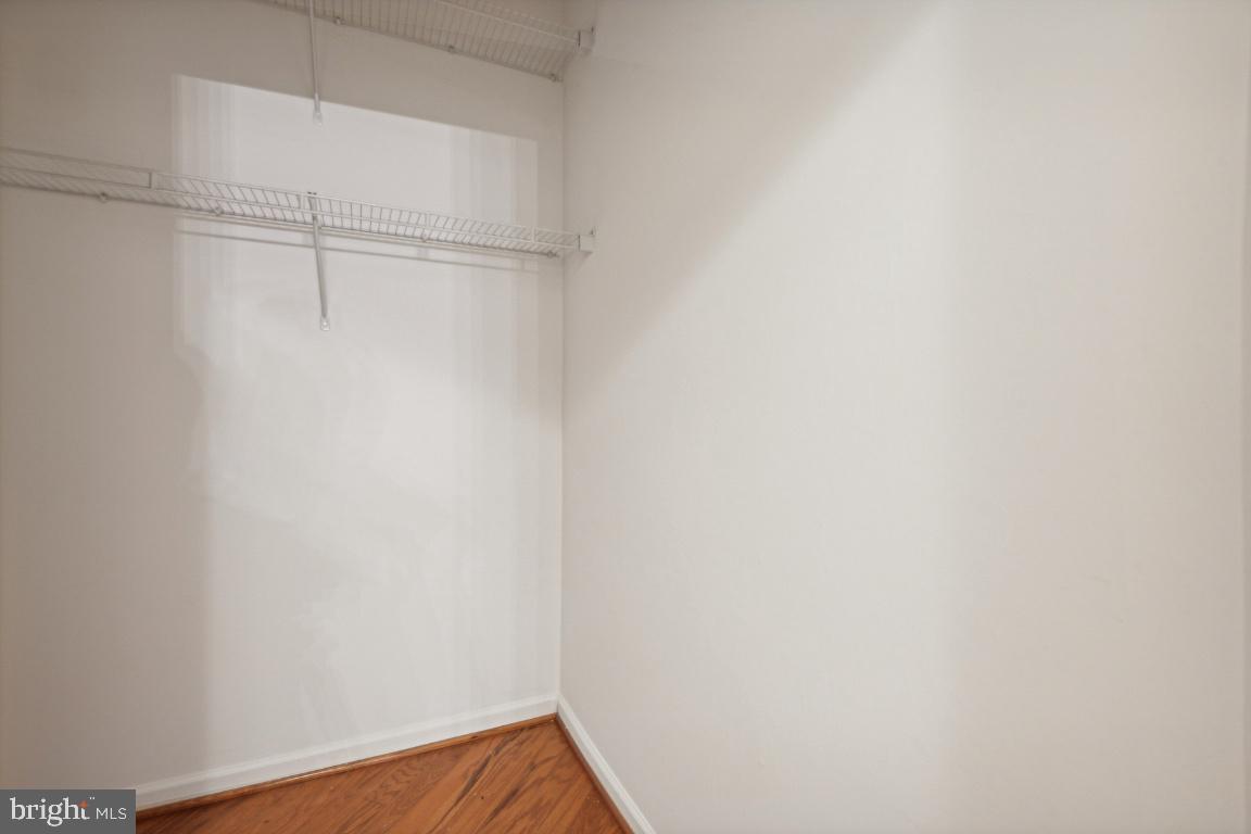 THE COURTS AT REGENT PARK - Residential