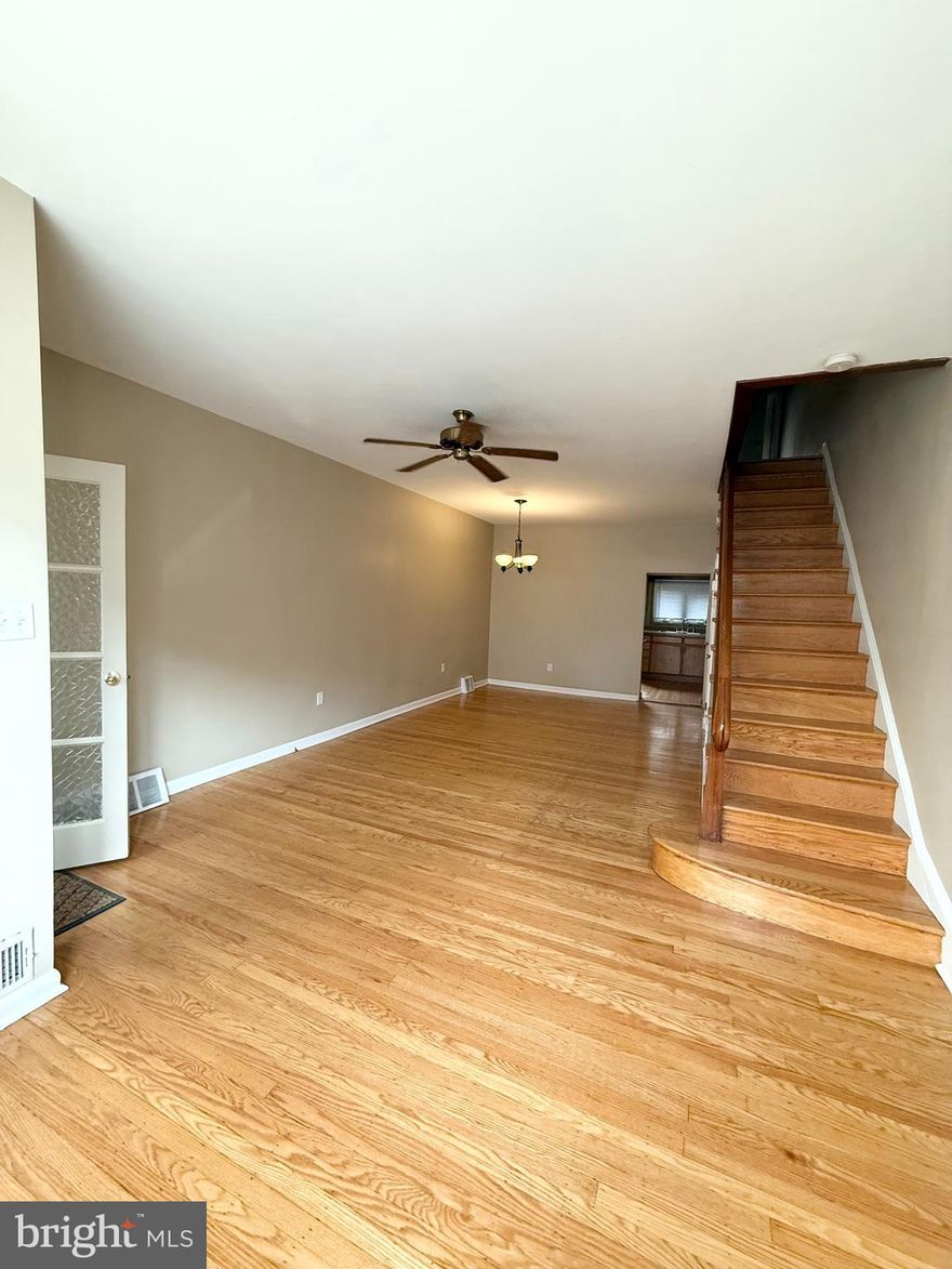 Great South Philadelphia neighborhood house for rent in the Lower Moyamensing area of the city. This home features 3 beds and 1 bath. This home has plenty of natural light, hardwood throughout, central air and washer dryer. Plenty of room for storage in the basement. There is a backyard - plenty big enough for your barbecue grill and a table/chairs. PETS under 25lbs are allowed with $250 pet fee. This home is walking distance to public transportation, Oregon Steaks, Carangi Bakery, Pop's Water ice, Broad Street and much more!