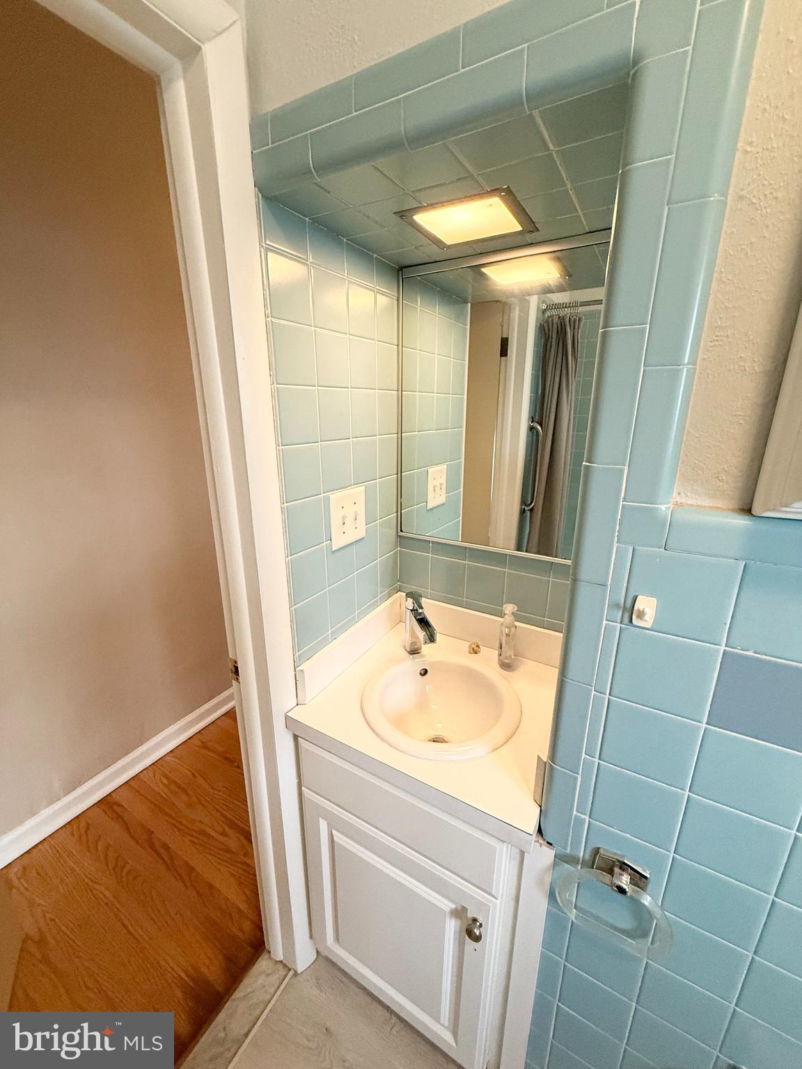 LOWER MOYAMENSING - Residential Lease
