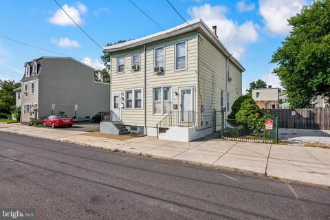 313 HUDSON STREET GLOUCESTER CITY NJ 08030