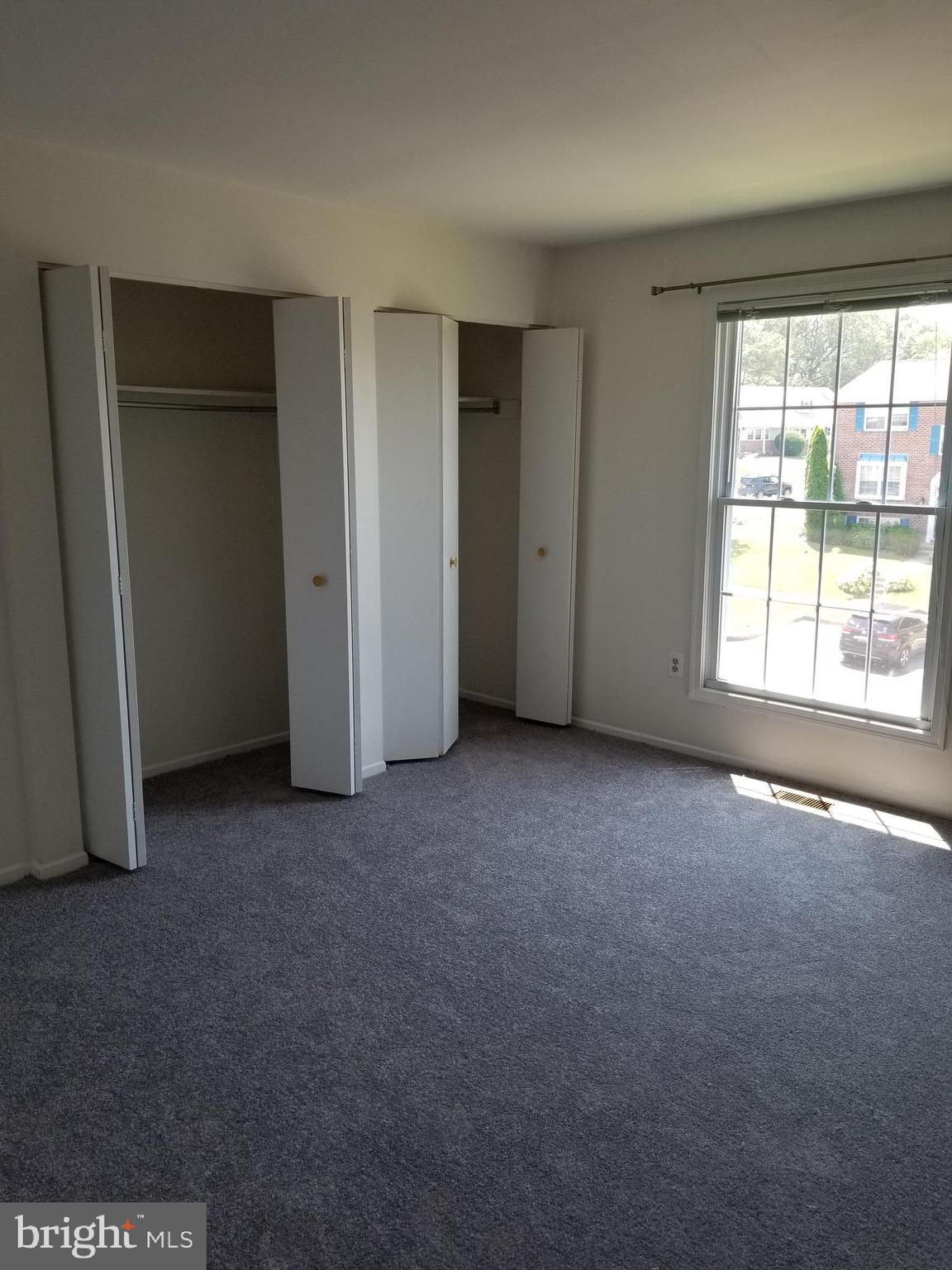 HILLTOP ACRES - Residential Lease