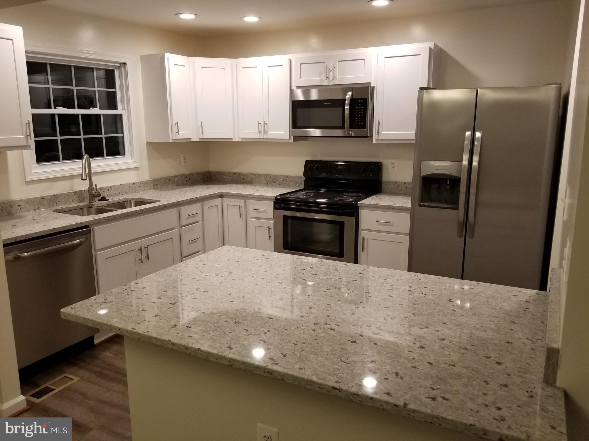 HILLTOP ACRES - Residential Lease