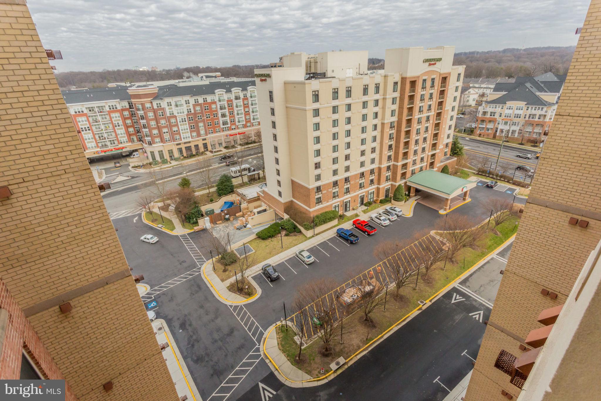 WILTON HOUSE - Residential Lease