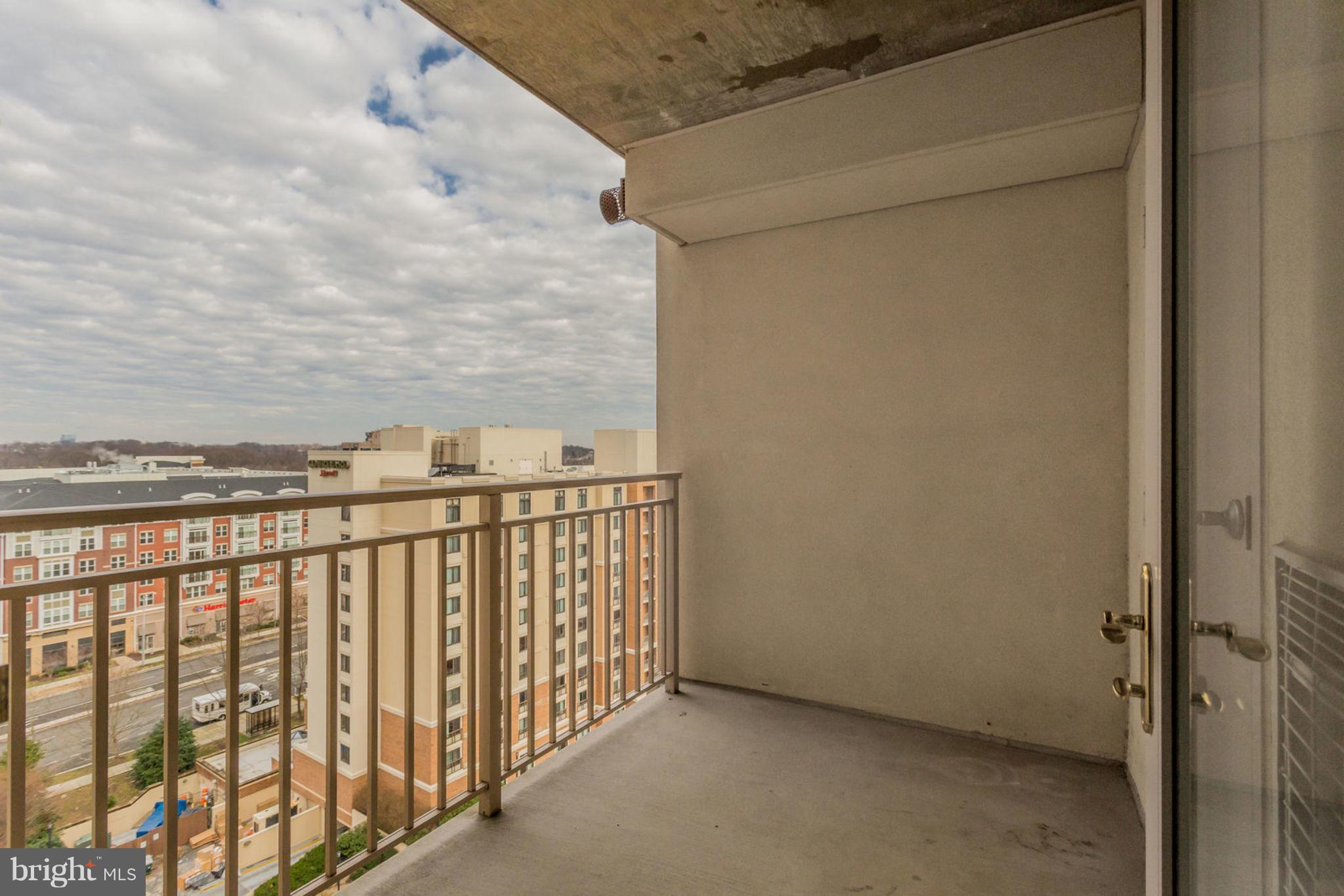 WILTON HOUSE - Residential Lease