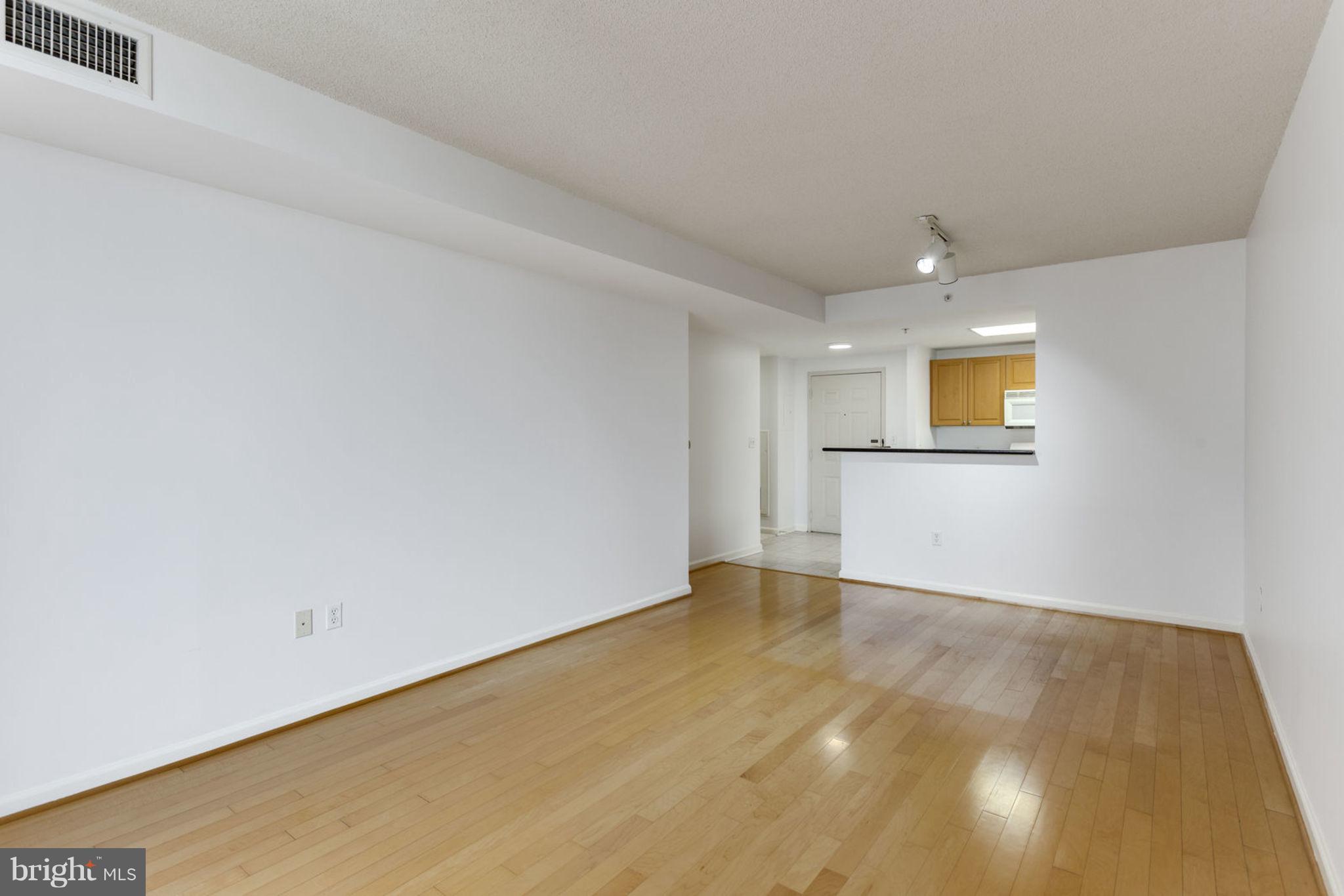 WILTON HOUSE - Residential Lease