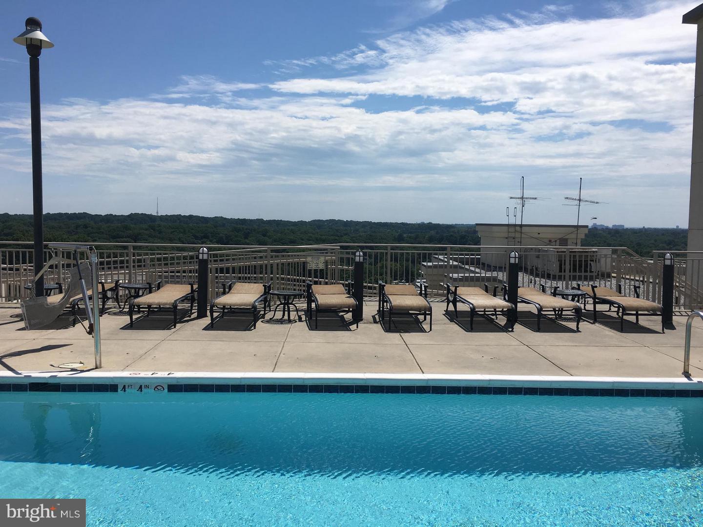 WILTON HOUSE - Residential Lease