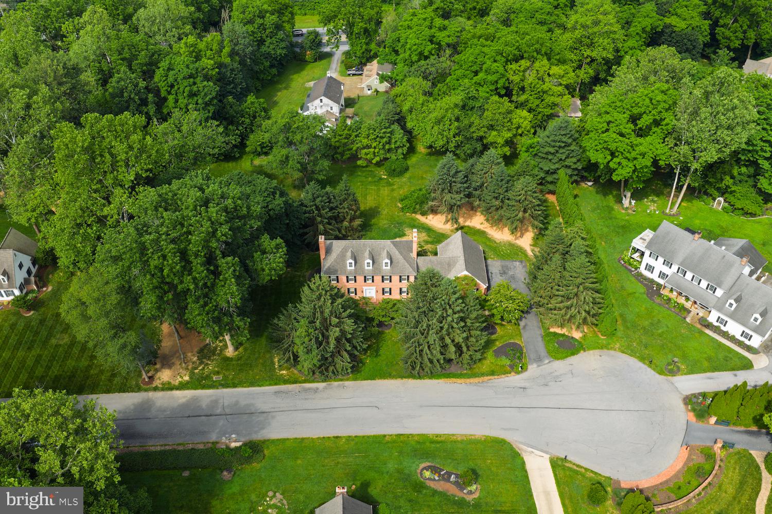 6 CREEKWOOD DRIVE