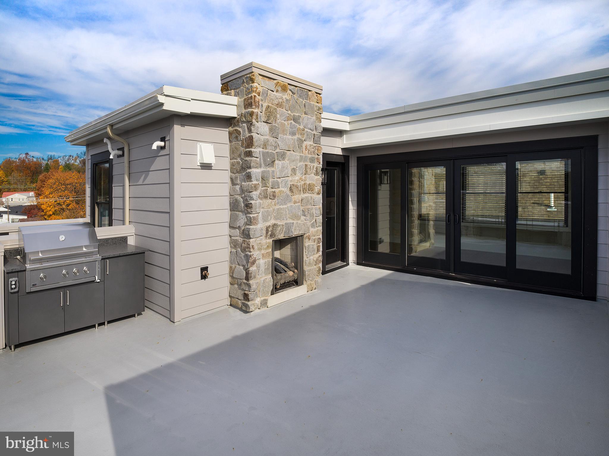 BROWNSTONES AT BERKLEY - Residential