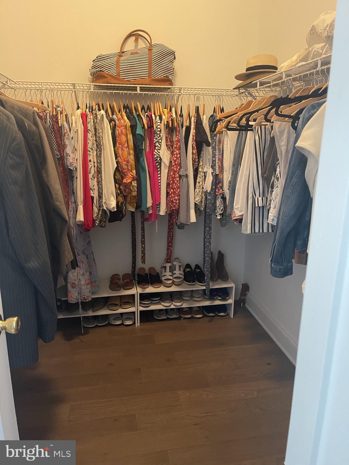 JEFFERSON PARK - Residential