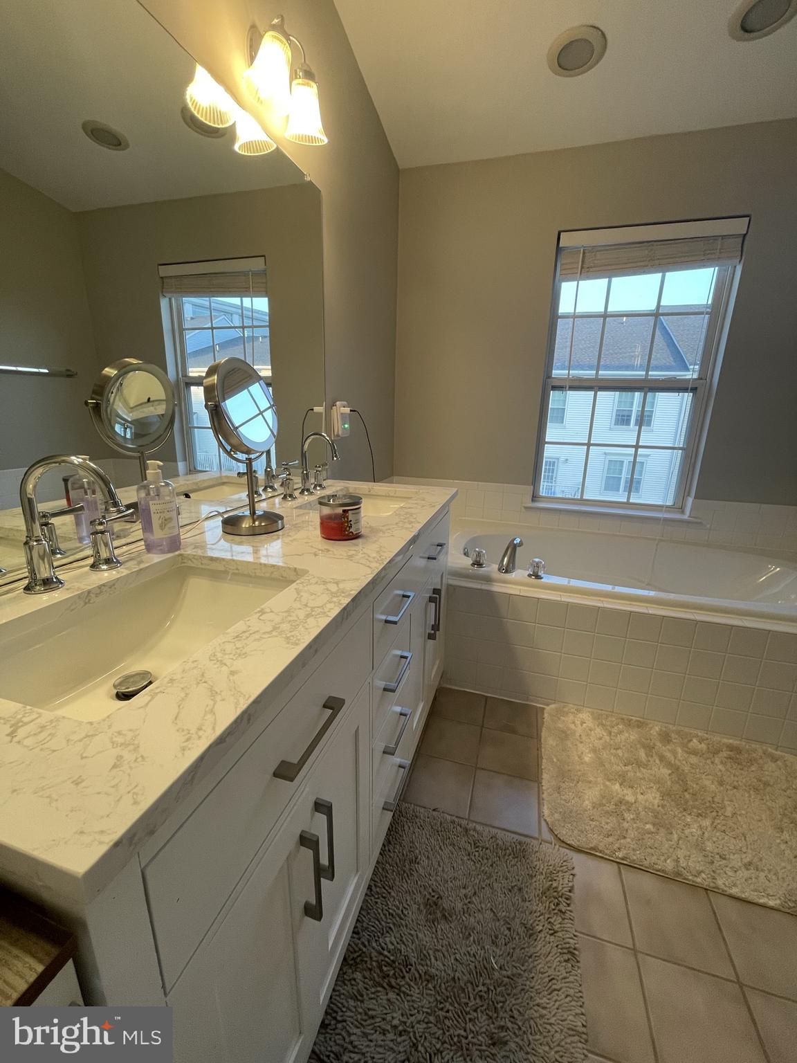 JEFFERSON PARK - Residential