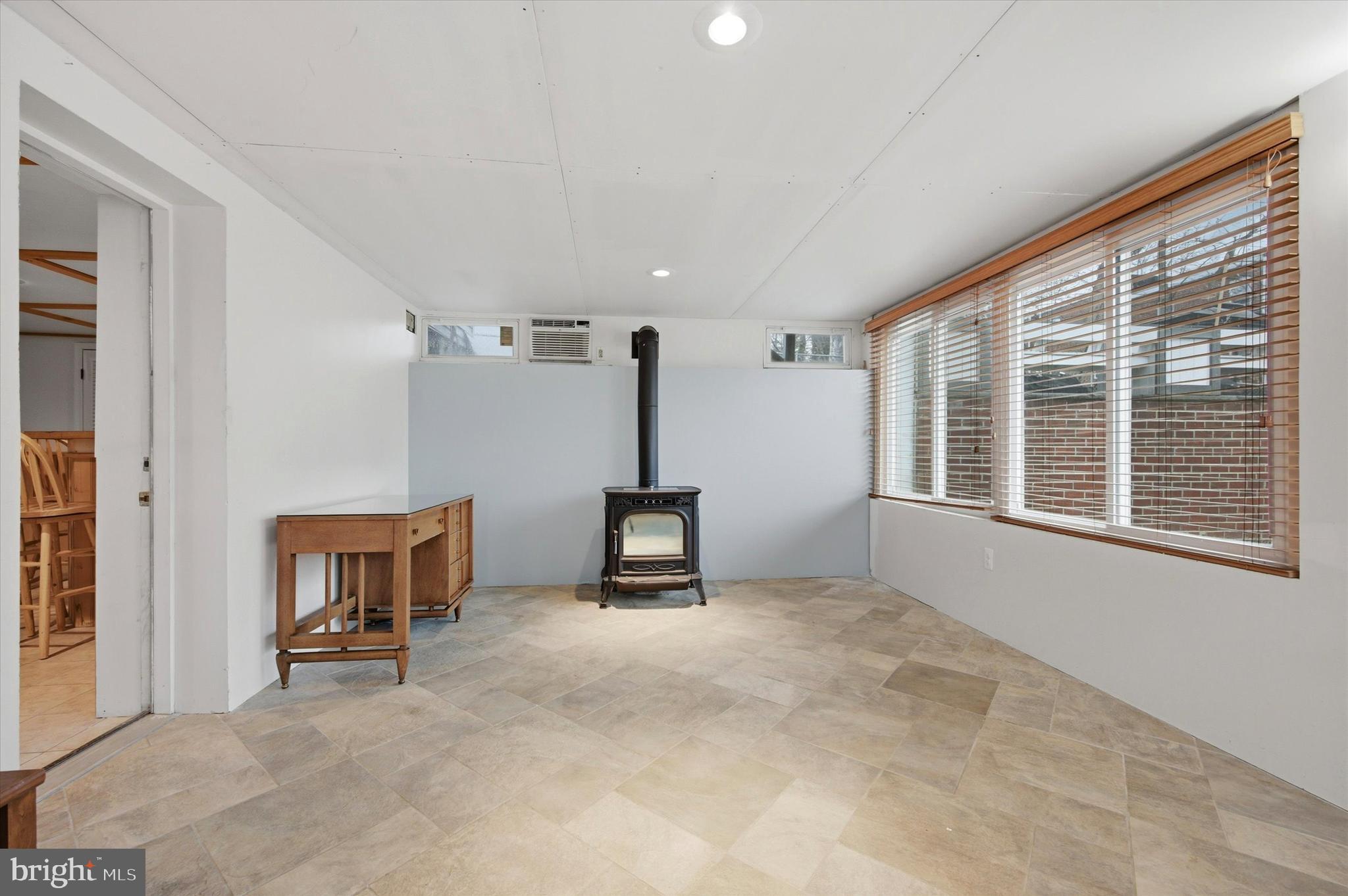 SOMERTON - Residential