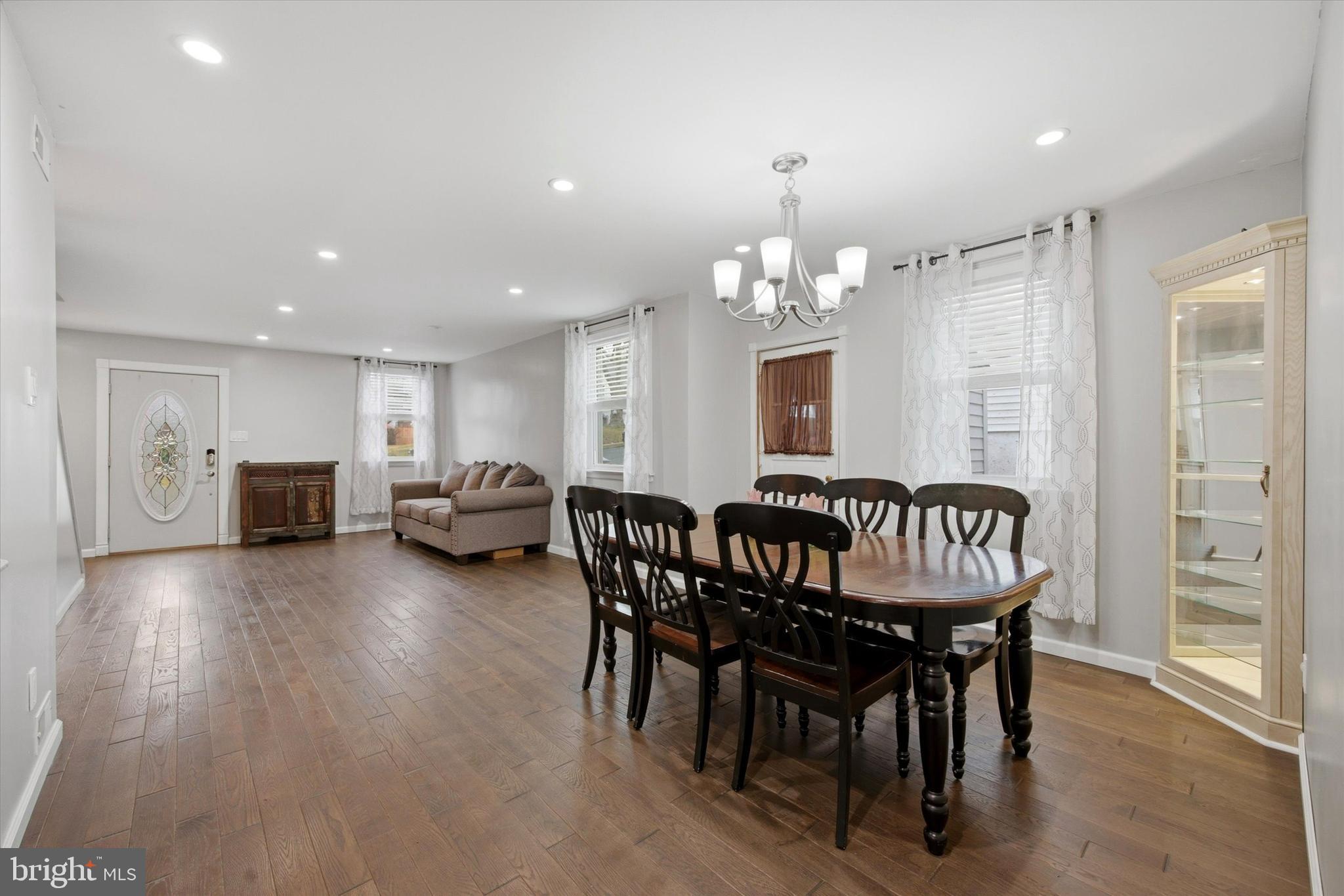 SOMERTON - Residential