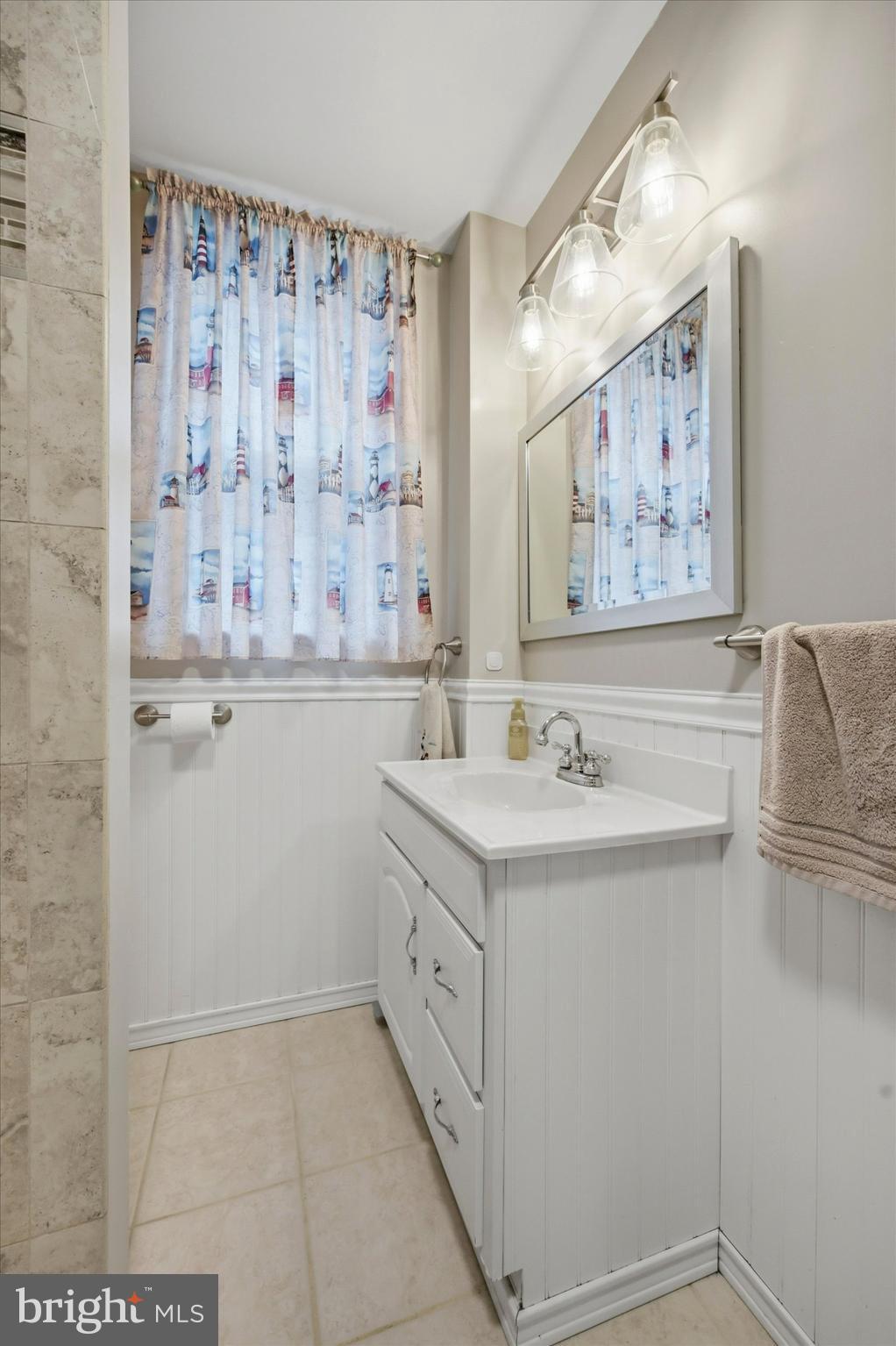 SOMERTON - Residential