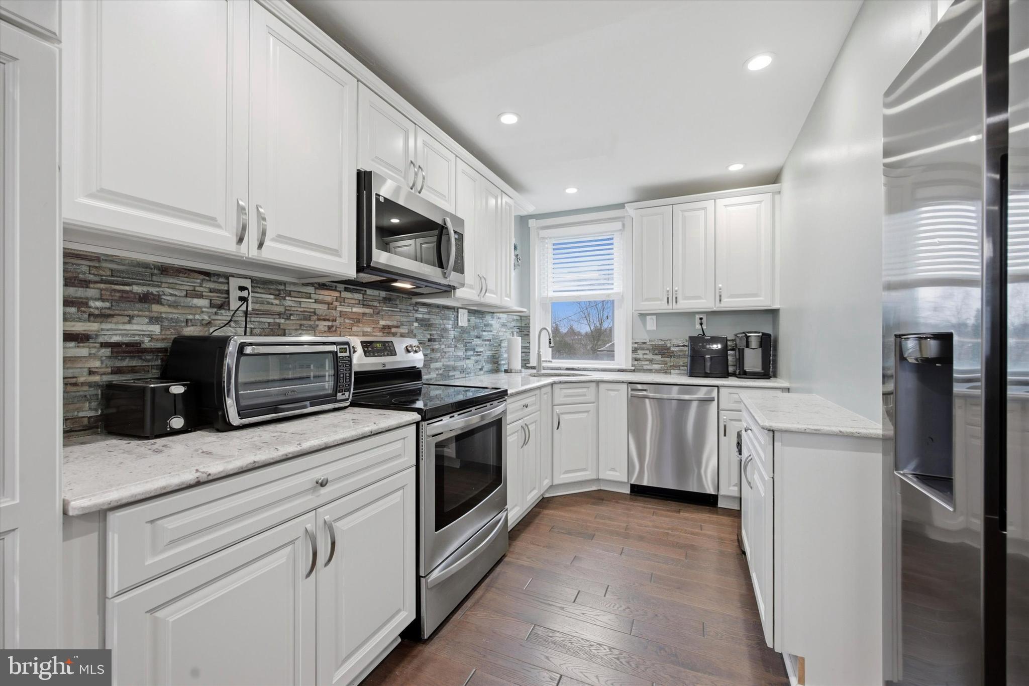 SOMERTON - Residential