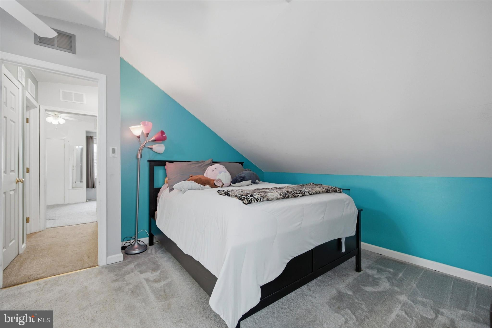 SOMERTON - Residential