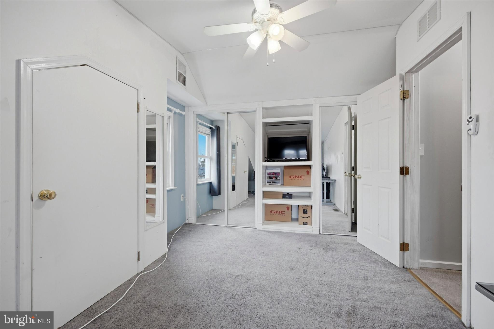 SOMERTON - Residential