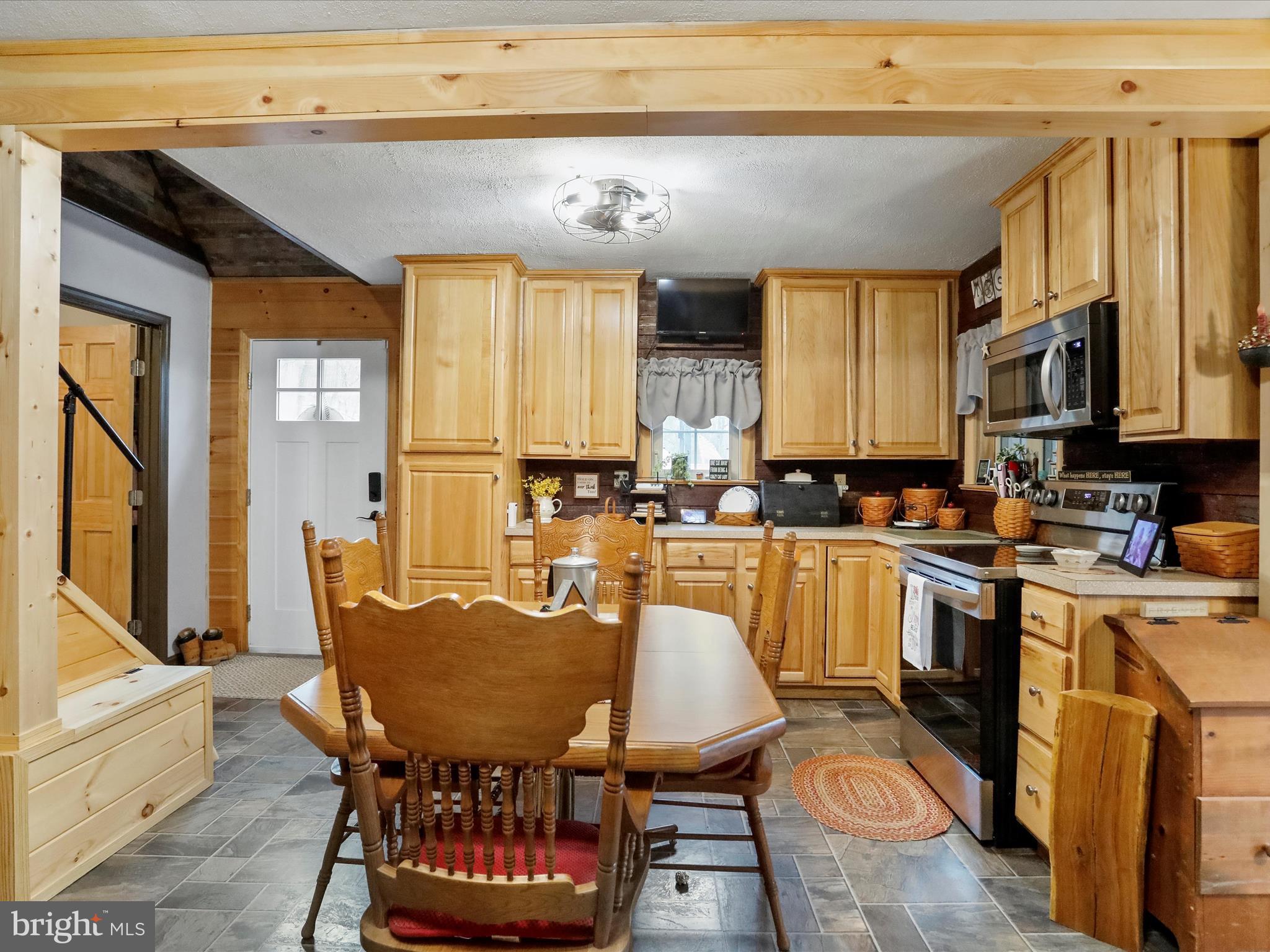 SPRING GAP MOUNTAIN - Residential