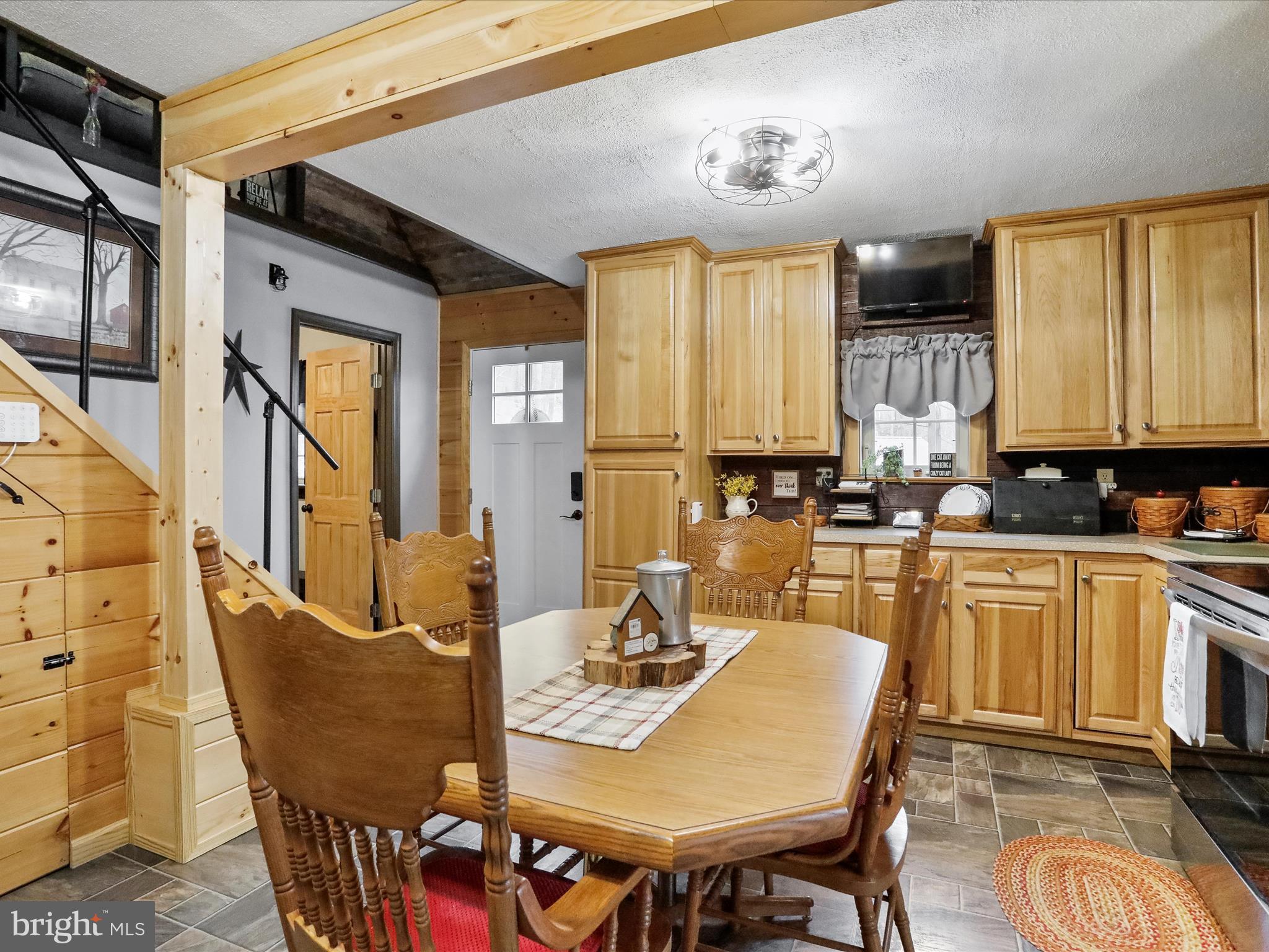 SPRING GAP MOUNTAIN - Residential