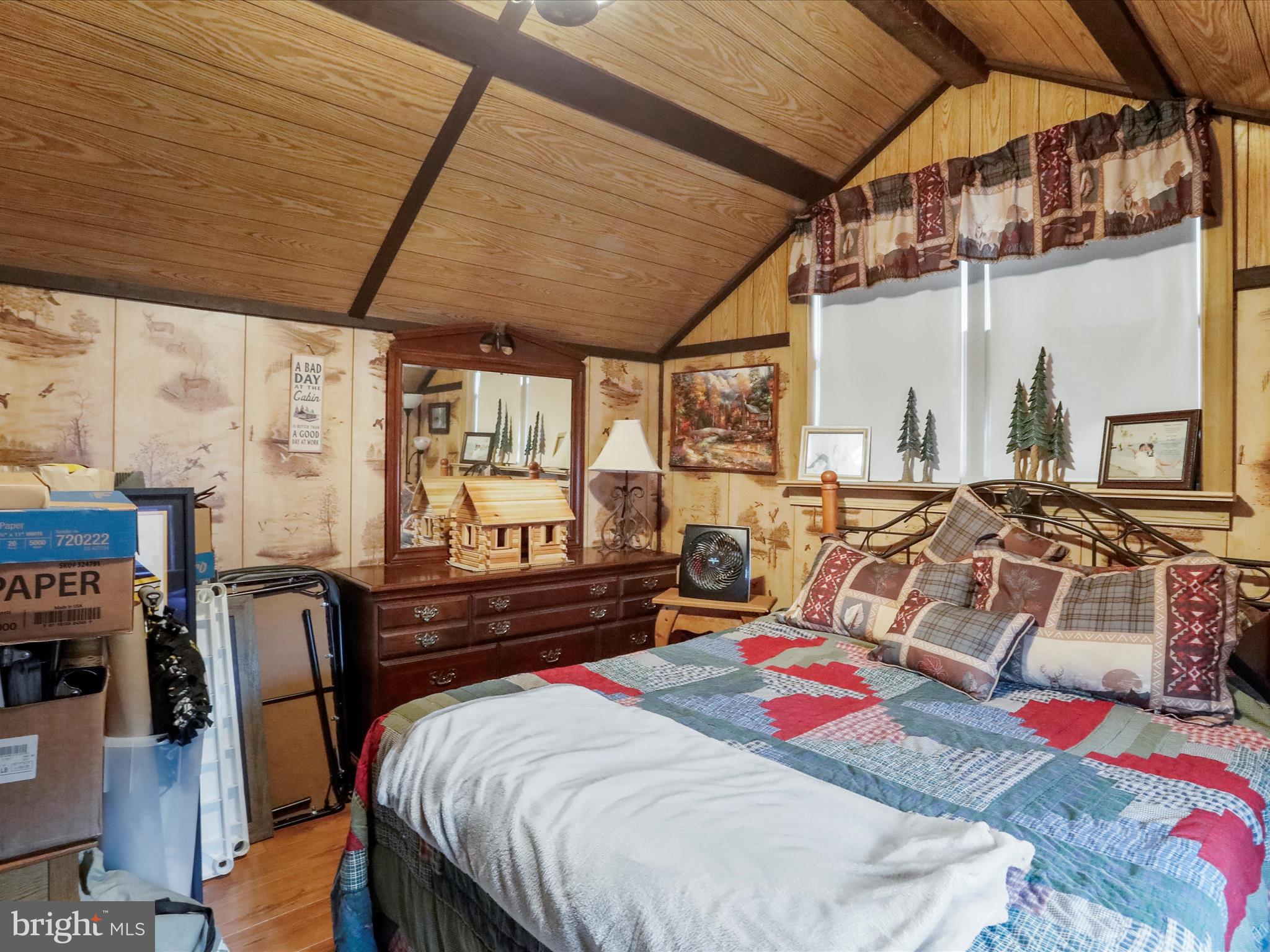 SPRING GAP MOUNTAIN - Residential