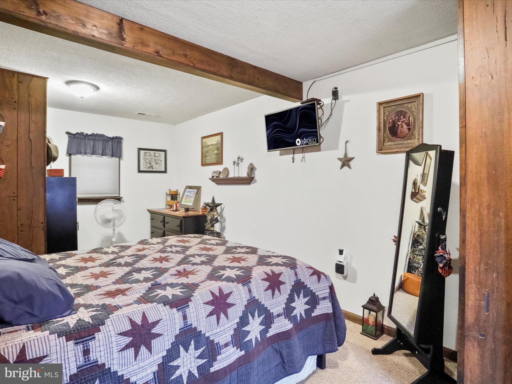 SPRING GAP MOUNTAIN - Residential