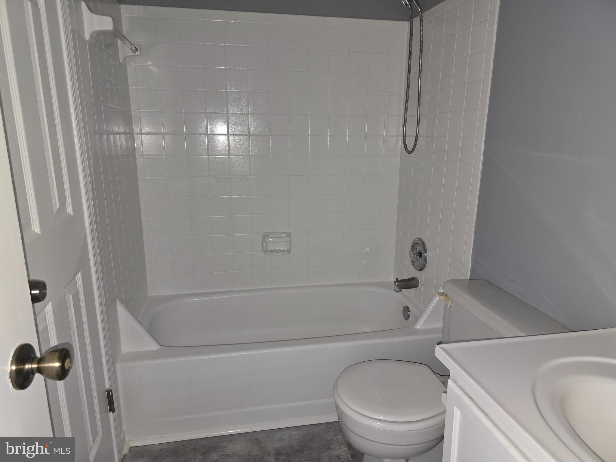 BRANDERMILL - Residential Lease