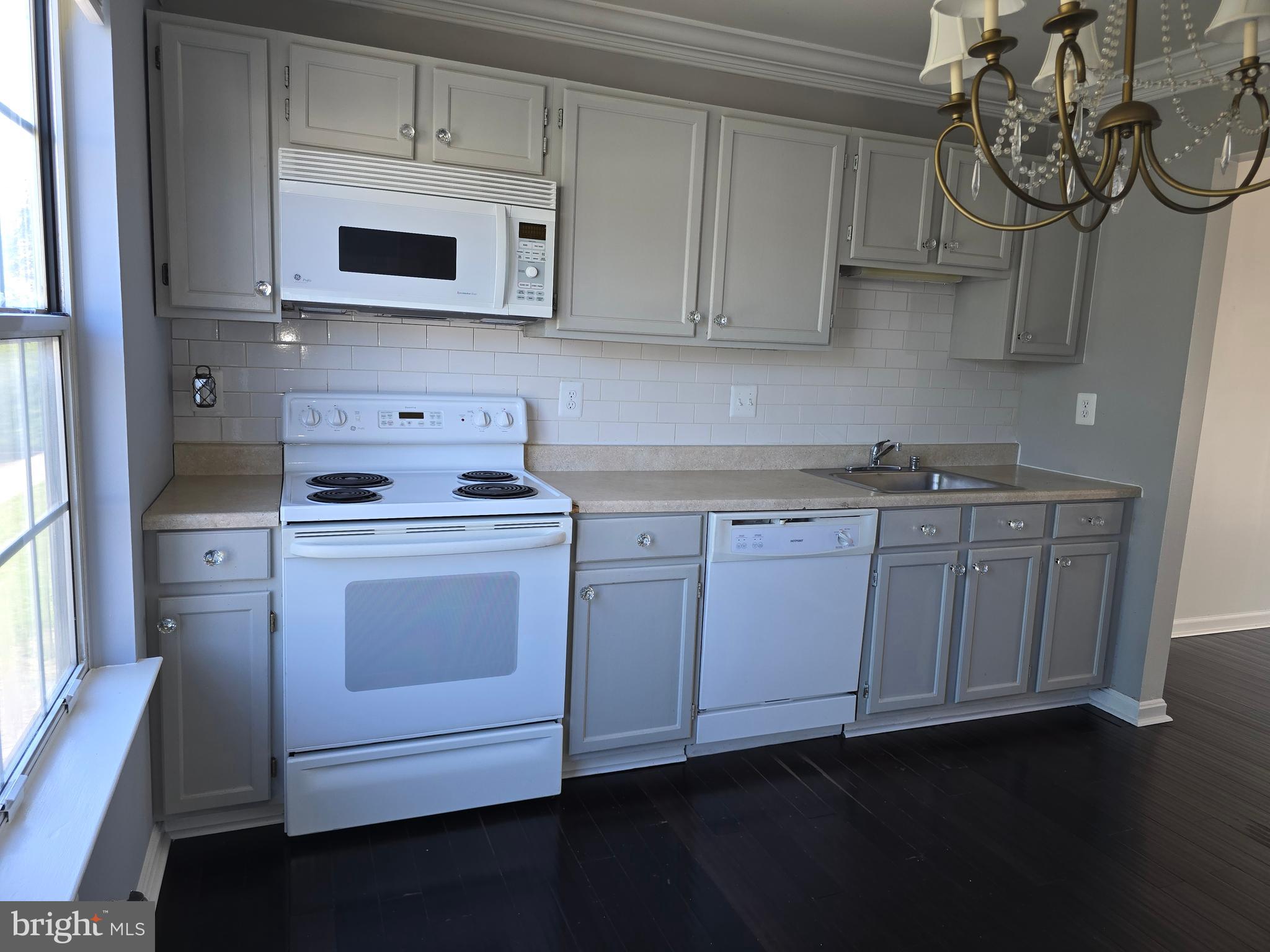 BRANDERMILL - Residential Lease