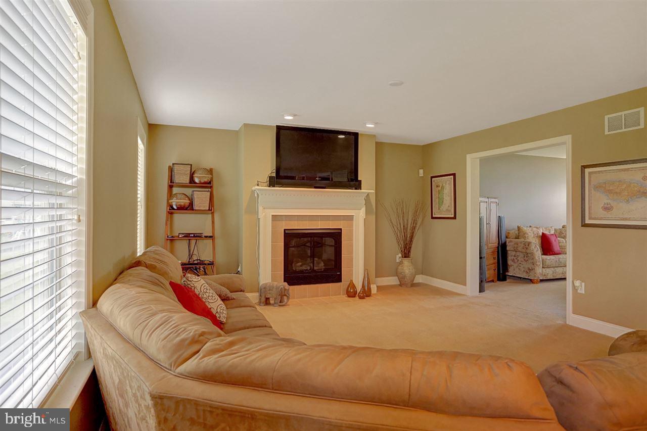 VILLAGE GLEN - Residential