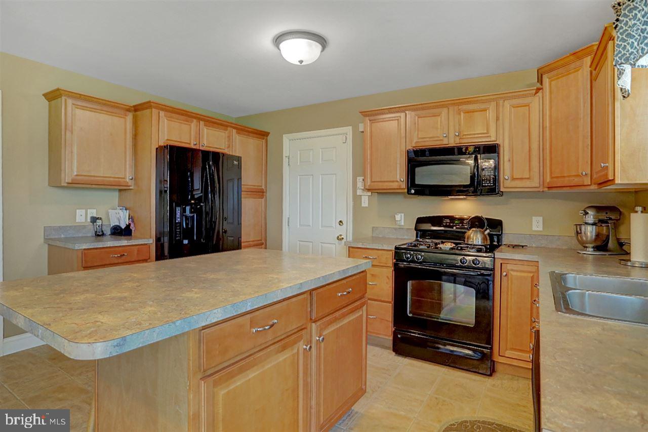 VILLAGE GLEN - Residential