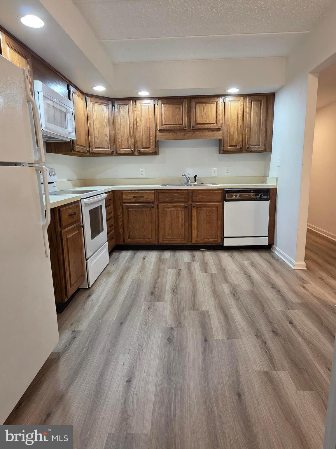 CANAL WOODS III - Residential