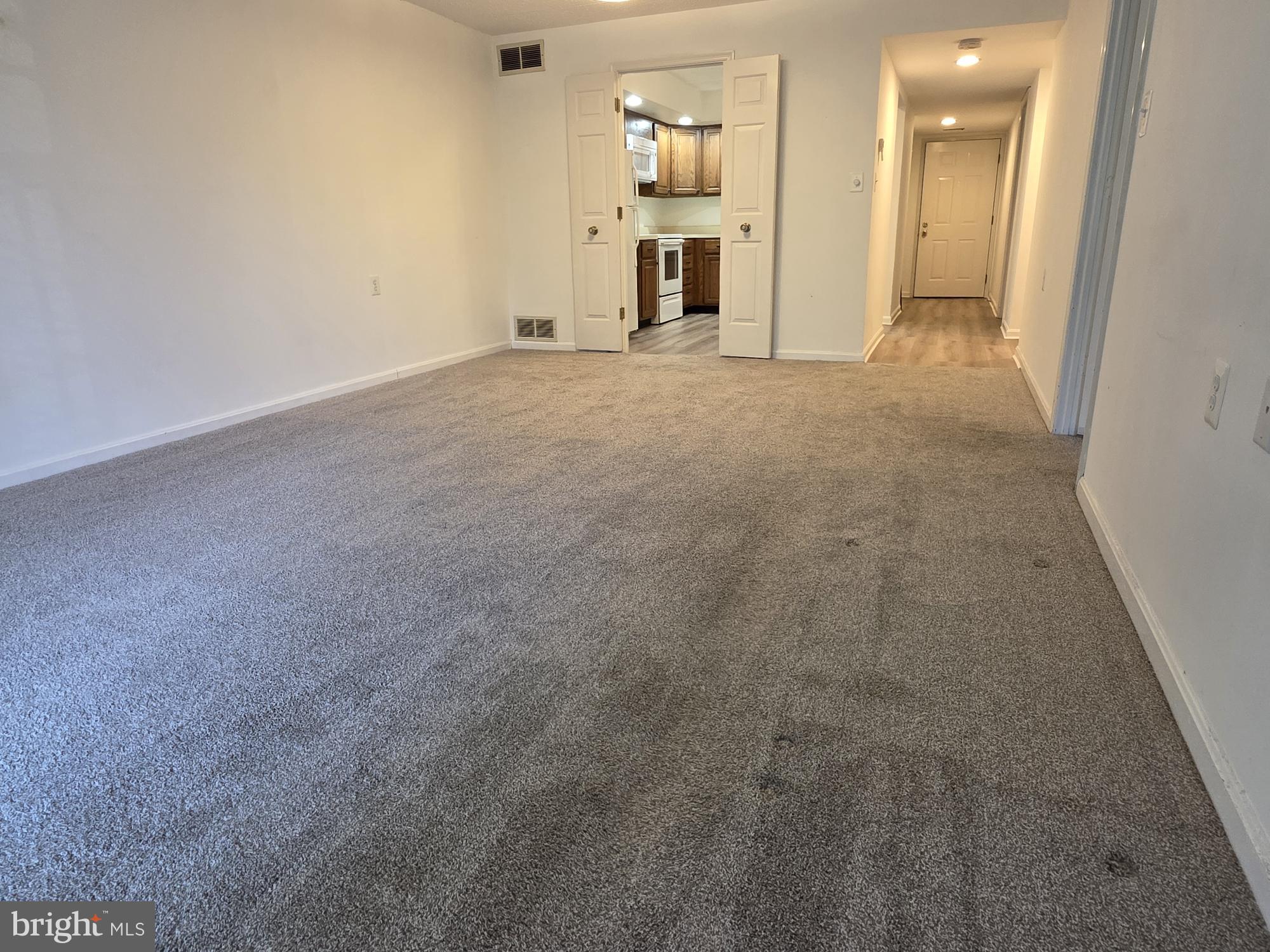 CANAL WOODS III - Residential